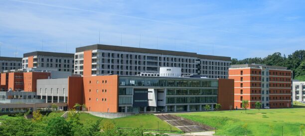 金沢大学